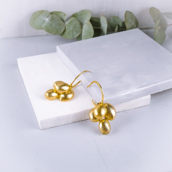Gold Hoop Earring, Versatile Gold Earring, Versatile Gold Hoop Earring, Dangle Earring, Gold Dangle Earring, Gold Cluster Earring, Drop Hoop
