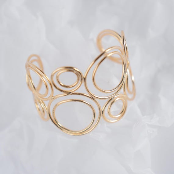 Gold Ripples Cuff Bracelet, Golden Circles Cuff, Adjustable Gold Bracelet, Geometric Gold Cuff for Women, Modern Gold Bracelet, Minimal Cuff