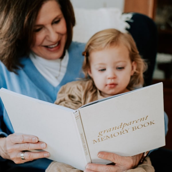 Grandparent Memory Book & Photo Album: New Grandma Gift | Keepsake Scrapbook for Mom Dad Nana Grandpa | Christmas Gift for Parents