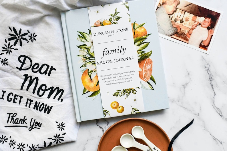 Family Recipe Book & Keepsake Journal by Duncan & Stone | Recipes Binder | Blank Cookbook for Family's Favorite Meal | Gift for Wife, Mom & Grandma | Thoughtful & Meaningful Gift | Recipe Binder Made to Last | Memory Keepsake