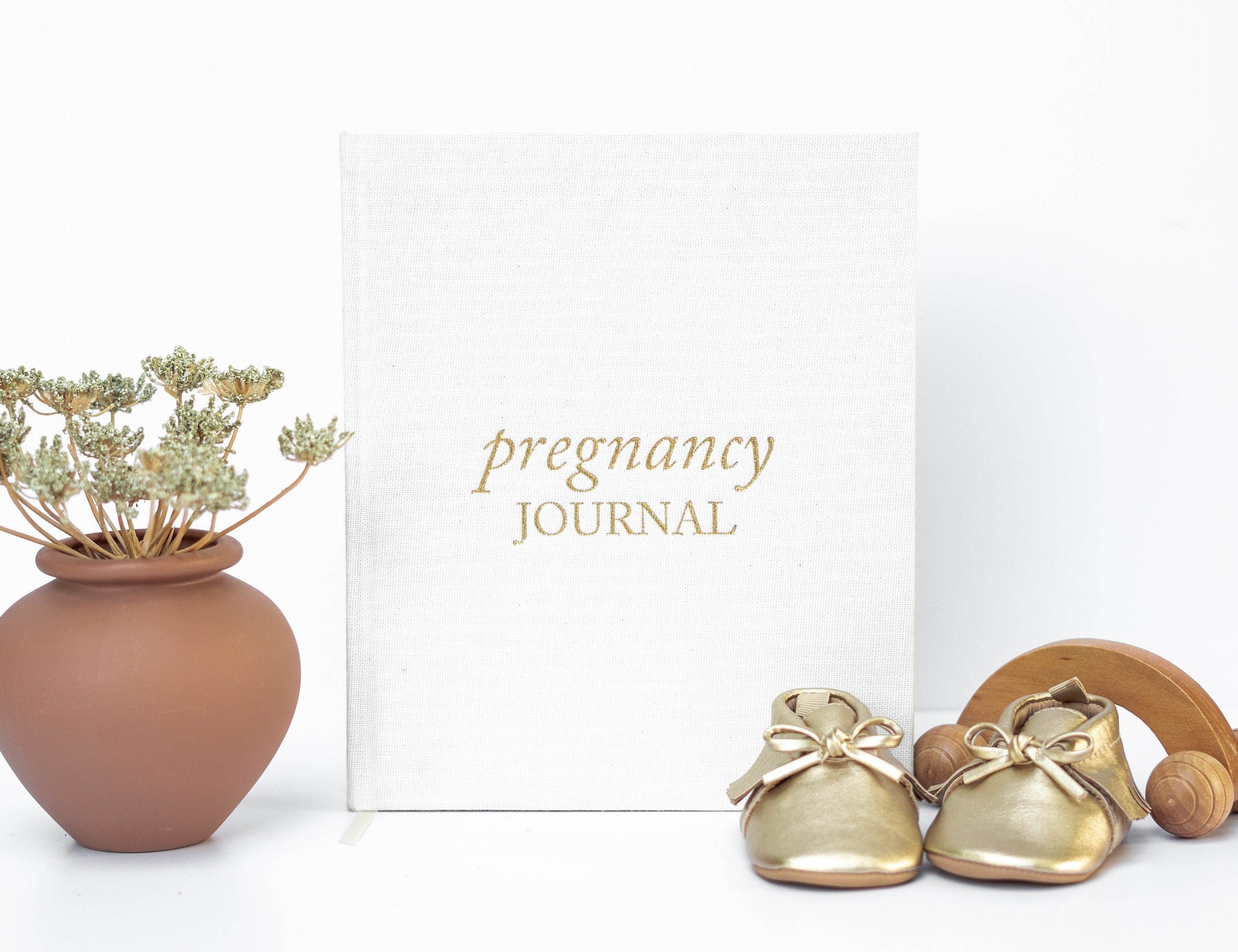 Linen Pregnancy Journal: Gold Foil Keepsake, Expecting Mom Gift