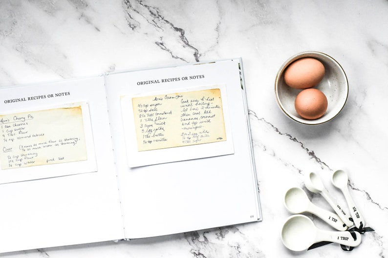 Family Recipe Book & Keepsake Journal by Duncan & Stone | Recipes Binder | Blank Cookbook for Family's Favorite Meal | Gift for Wife, Mom & Grandma | Thoughtful & Meaningful Gift | Recipe Binder Made to Last | Memory Keepsake
