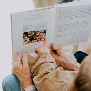 Grandparent Memory Book & Photo Album: New Grandma Gift Keepsake Scrapbook for Mom Dad Nana Grandpa Christmas Gift for Parents image 6