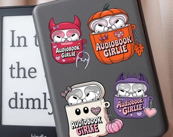 Pacote de imagens PNG de Halloween para meninas que curtem audiolivros | Clipart assustador de AirPods para leitores | 4 designs aconchegantes para leitores