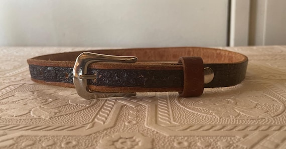 vintage Douglas Magnus belt buckle 1983