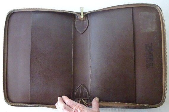 Vintage Leather Zip Envelope: Government Issue Attache Case View 6