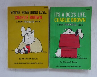 Vintage Paperback Books, Peanuts, Charles Schulz, 2 Volumes Vintage Paperback Books, Peanuts, Charles Schulz, 2 Volumes