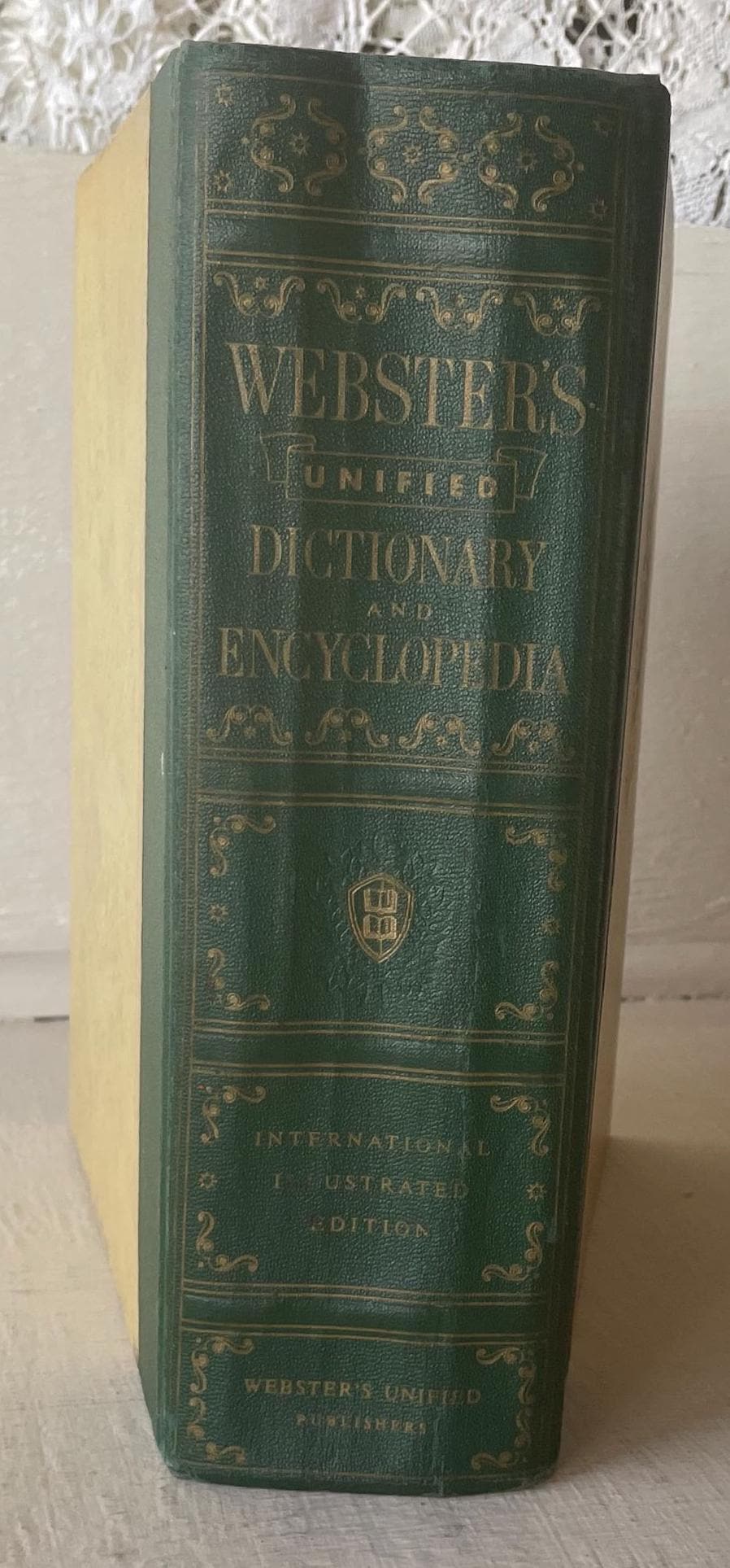 Vintage Webster's Dictionary and Encyclopedia, 1959 Illustrated