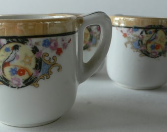 vintage cups, espresso, demitasse, set of 4, Made in Japan, free shipping,  from Diz has Neat Stuff