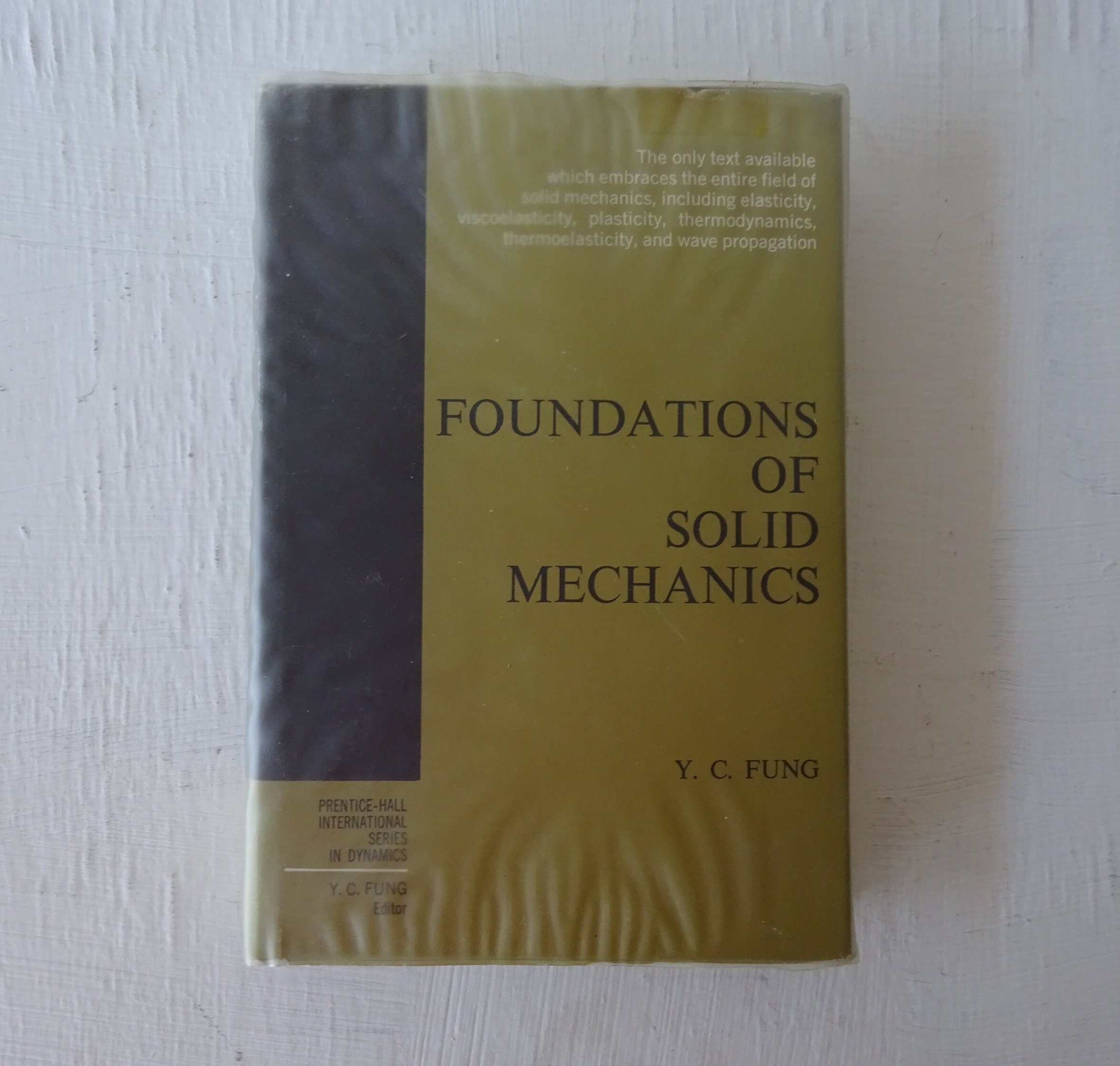 Vintage Textbook, Foundations of Solid Mechanics, Y C Fung, 1965 