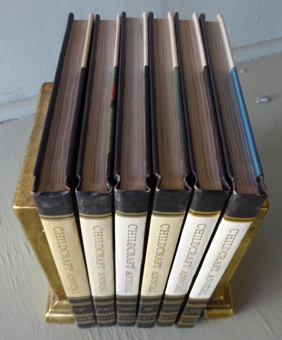 Childcraft In Fourteen Volumes. 14 Volume Set.: S. Edgar