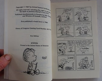 Vintage Paperback Books, Peanuts, Charles Schulz, 2 Volumes Vintage Paperback Books, Peanuts, Charles Schulz, 2 Volumes