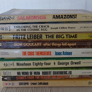 Vintage Science Fiction Paperback Collection: 1970s Sci-Fi, 9 Books