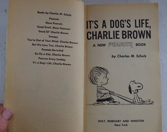 Vintage Paperback Books, Peanuts, Charles Schulz, 2 Volumes Vintage Paperback Books, Peanuts, Charles Schulz, 2 Volumes