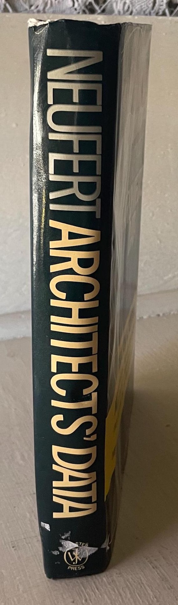 Vintage Technical Book, Neufert Architects' Data, Second