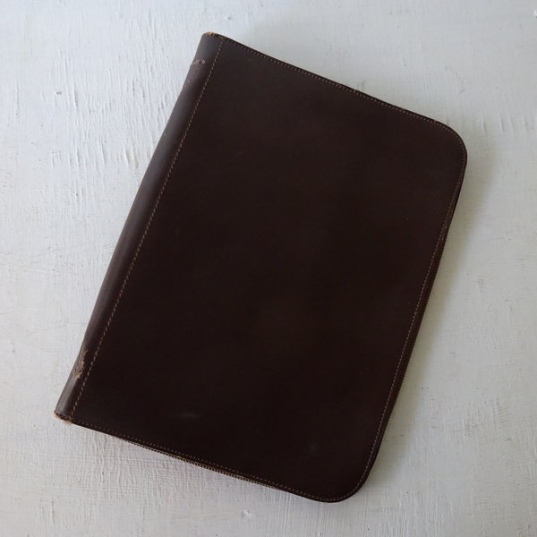 vintage leather envelope, Government Issue, The Leather Specialty Company, 1960, free shipping from Diz Has Neat Stuff