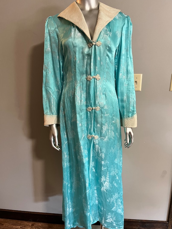 Vintage Mid Century Silk Asian Robe