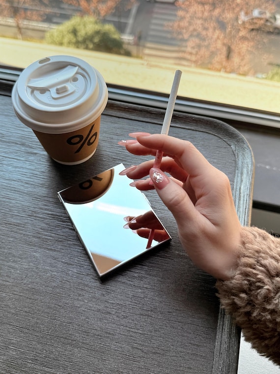 cigarette case with mirror Full Mirror Metal Cigarette Case for Women - Elegant Vintage Style Compact,  Perfect On-the-go Mirror and Cigarette Holder, Unique Gift Idea