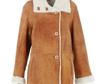 Damfårkappa i brun vintagestil, fodrad med fuskpäls