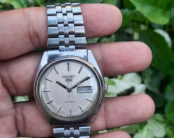 Vintage Rare May 1983 Seiko 5 Automatic Day/Date 6309-8890 Japan Made 17 Jewels Wristwatch for Men's