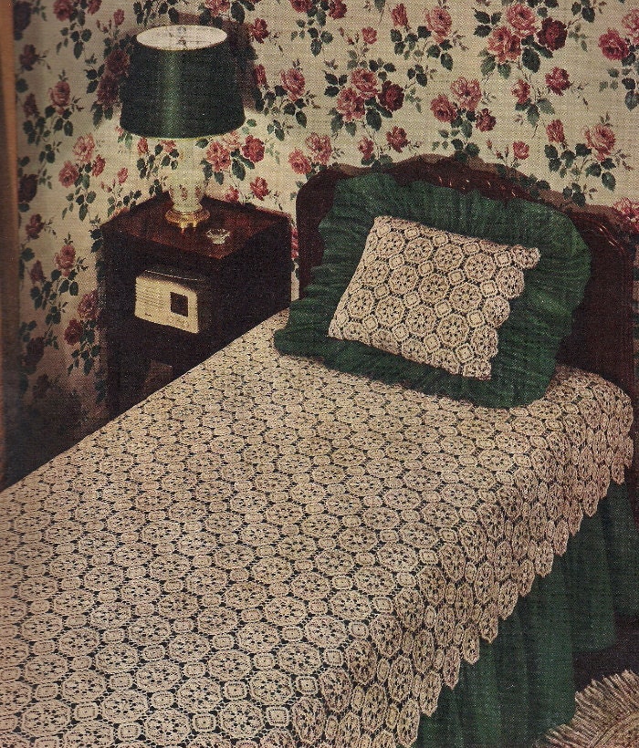 1959 Vintage Crochet Bedspread and Pillow Front