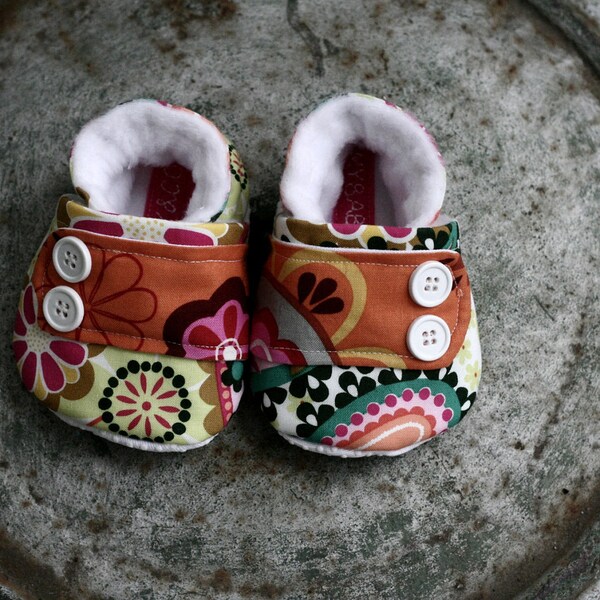 Baby Shoes - Infant Booties - Unique Baby Gift  - Infant, Newborn, Baby Crib Shoes - My Baby & Co - My Evelyn