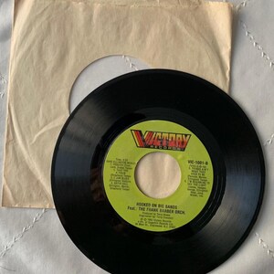 Vintage Victory Records Hooked on Big Bands featuring Frank Barber Orchestra 7&quot; 45 Vinyl Record
