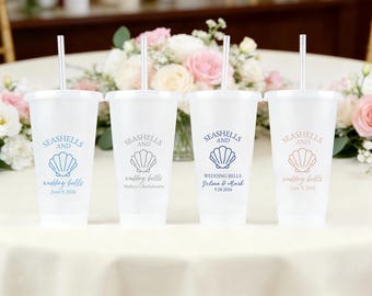 Tasse froide pour EVJF avec paille, coquillages et cloches de mariage, gobelet de plage personnalisé, cadeau de proposition de demoiselle d'honneur, tasses pour EVJF pour mariage