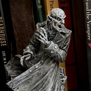 Dracula: Nosferatu Statue,Resin Sculpture | Legendary Vampire Figurine | Victorian Gothic Undead Creature| Dark Art Gift Spooky Home Decor