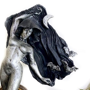 Nyx, the Goddess of the Night Statue| Mythological Deities Figurine | Myths and Legends Character| Mythic Altar Statue for Gothic Home Decor