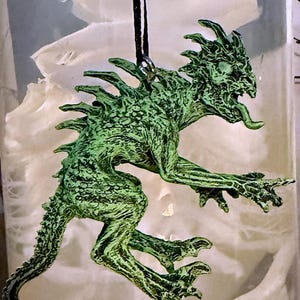 Chupacabra Ornament, Hand Painted Resin Sculpture | Cryptozoology Creature Figurine | Urban Legend Chupacabra Monster, Horror Ornament image 1