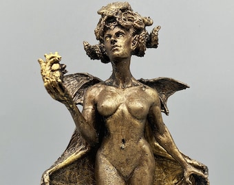 Standbeeld van Lilith, kunstharssculptuur op halve schaal | Mythisch godinbeeldje | Personage uit mythen en legendes |  Altaarstandbeeld voor gotisch interieur