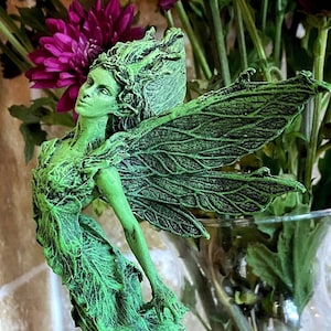 Titania, standbeeld koningin van de feeën, harssculptuur op halve schaal | Mythisch elfenkoninginbeeldje | Sprookjesfiguur, decor fantasiekunst