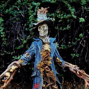 Scarecrow Statue,Full Color Resin Sculpture | Gothic Halloween Nightmare Creature Figurine | Dark Folklore Art for Spooky Home Decor