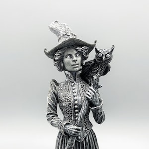 Victorian Witch Statue