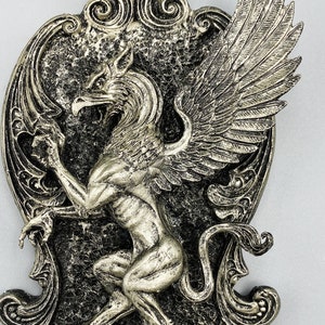 Medieval Griffin Wall Plaque, Hand Painted Resin | Fantasy Creature Wall Art | Classical Gryphon Plaque for Gothic Fantasy Home Decor