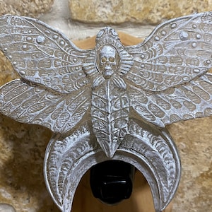 Death&#39;s Head Moth Nightlight, Hand Painted Resin Sculpture | Witchy Gothic Night Light |  Moth and Moon Light for Gothic Fantasy Home Decor