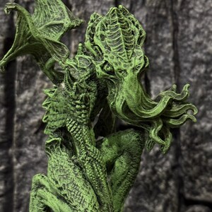 H.P. Lovecraft’s Cthulhu Rising Statue, Half Scale Sculpture | Cthulhu Mythos Monster Figurine | Lovecraftian Horror Decor and Gamer Gift