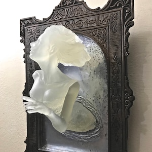 Placca da parete Ghost in the Mirror, che si illumina al buio