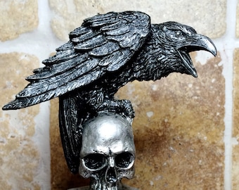 Raven Statue