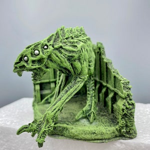 H.P. Lovecraft's Hound of Tindalos Statue image 8