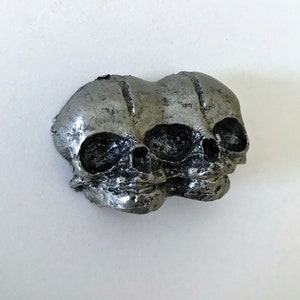 Conjoined Twins Skull Magnet, Pewter Finish image 4