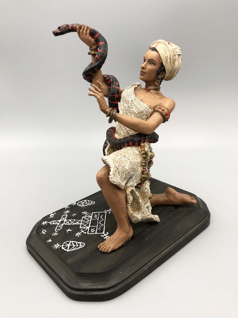 Marie Laveau, Voodoo Queen of New Orleans Statue, Full Color Resin ...