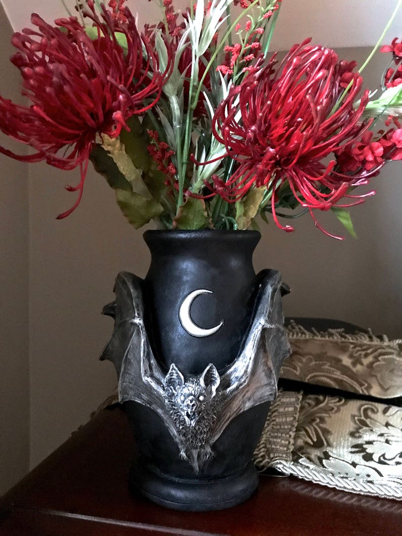 Vampire Bat Vase image 6