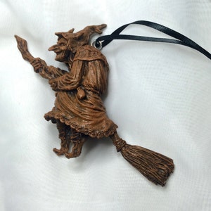 La Befana the Witch Ornament image 4