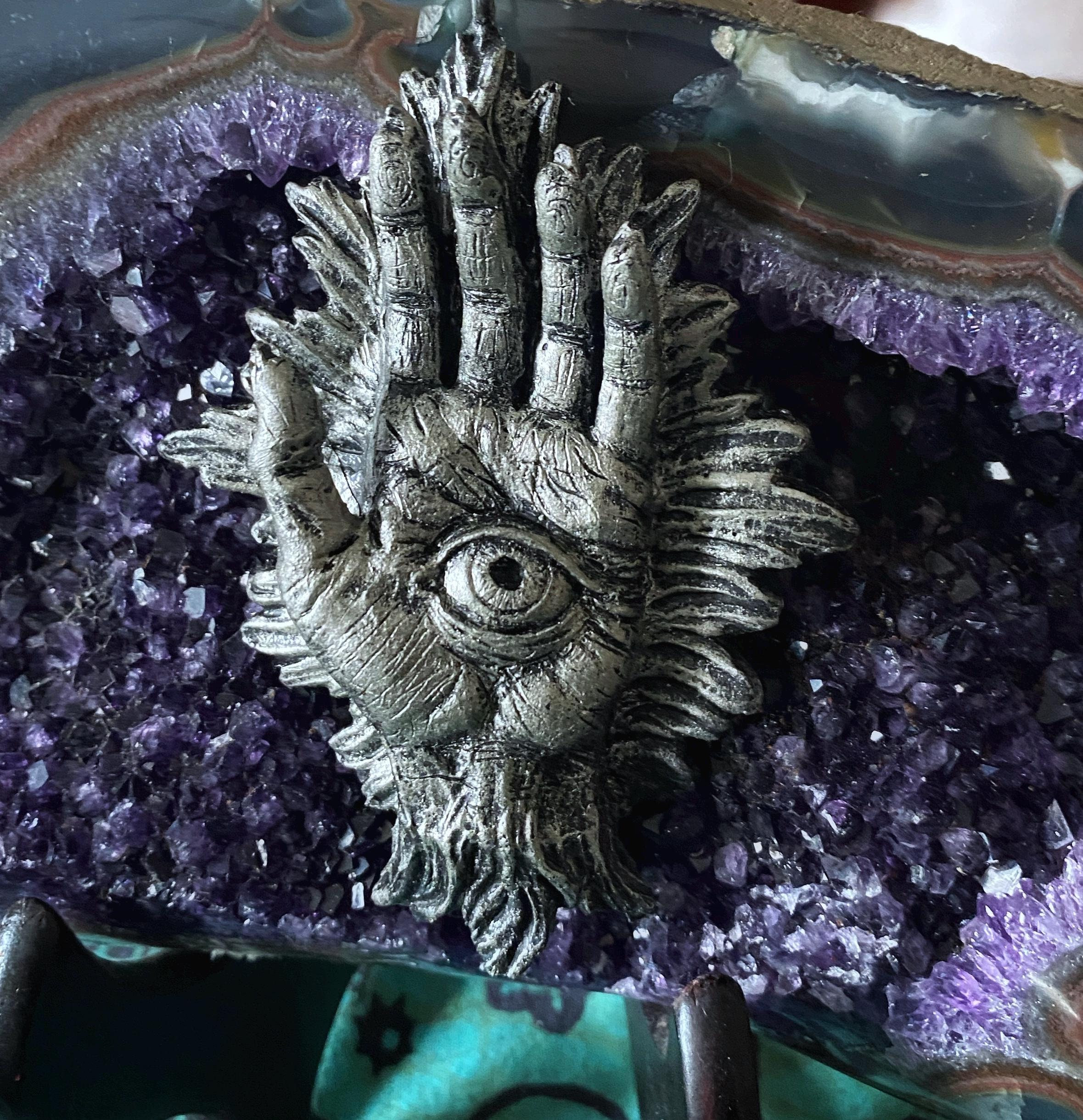 Hand of Protection Relic, Hamsa Ornament, Hand Painted Resin  display picture 1