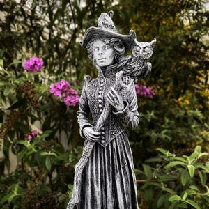 Victorian Witch Statue, Hand Painted Resin Sculpture | Gothic Victorian Folklore Figurine | Pagan Witch with Familiars Spooky Home Decor