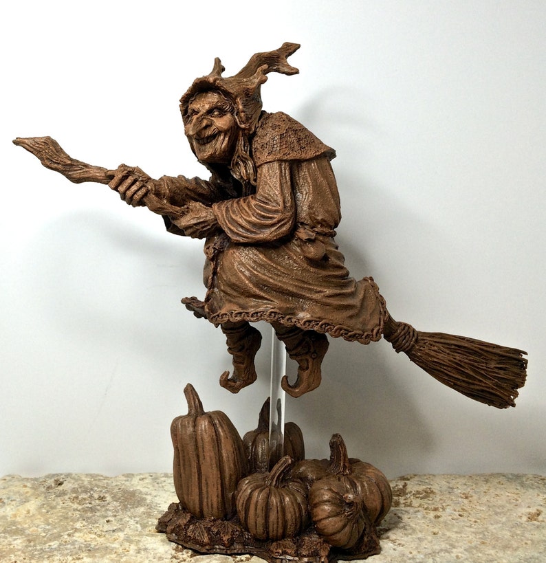 La Befana the Witch Sculpture image 2