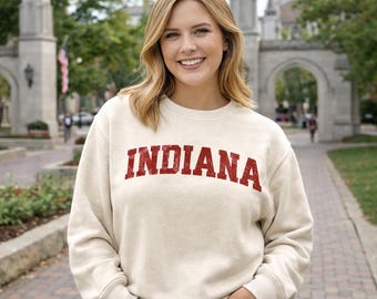 Indiana Hoosiers Rose Bowl Legace Crewneck - Pigmentgefärbtes Sweatshirt | Vintage Bogen | Indiana-inspirierte College Bekleidung