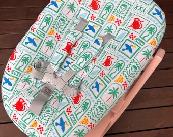 Stokke Tripp Trapp Newborn Cover, Padded Seat Cushion, Replacement Cover Made of Muslin Cotton, Handmade, Animals, Jungle, Green, Colorful, White